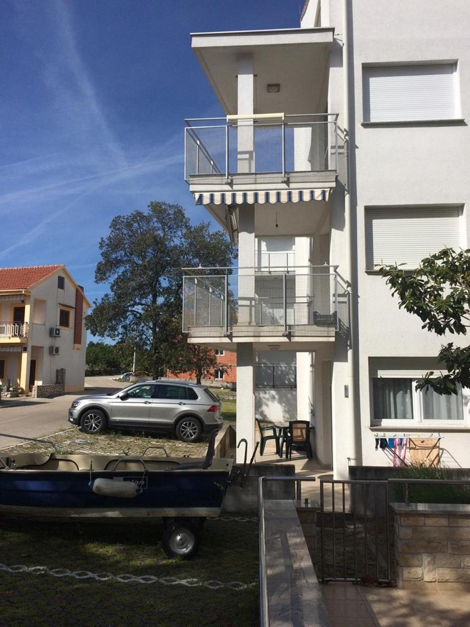 Dedic Apartment Petrcane Exterior photo